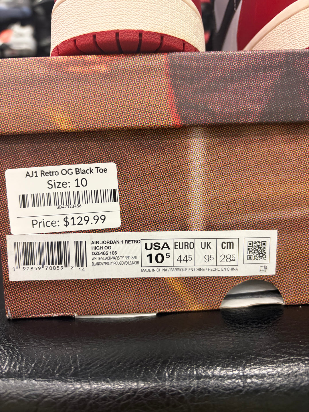 Air Jordan 1 OG Black Toe - Visual Streetwear