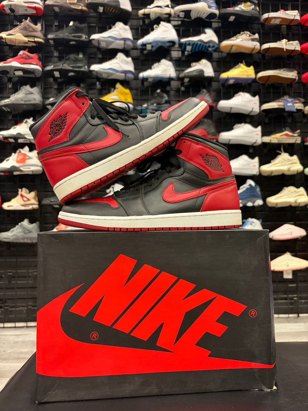 Air Jordan 1 Retro High OG - Visual Streetwear
