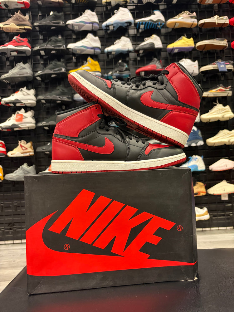 Air Jordan 1 Retro High OG - Visual Streetwear