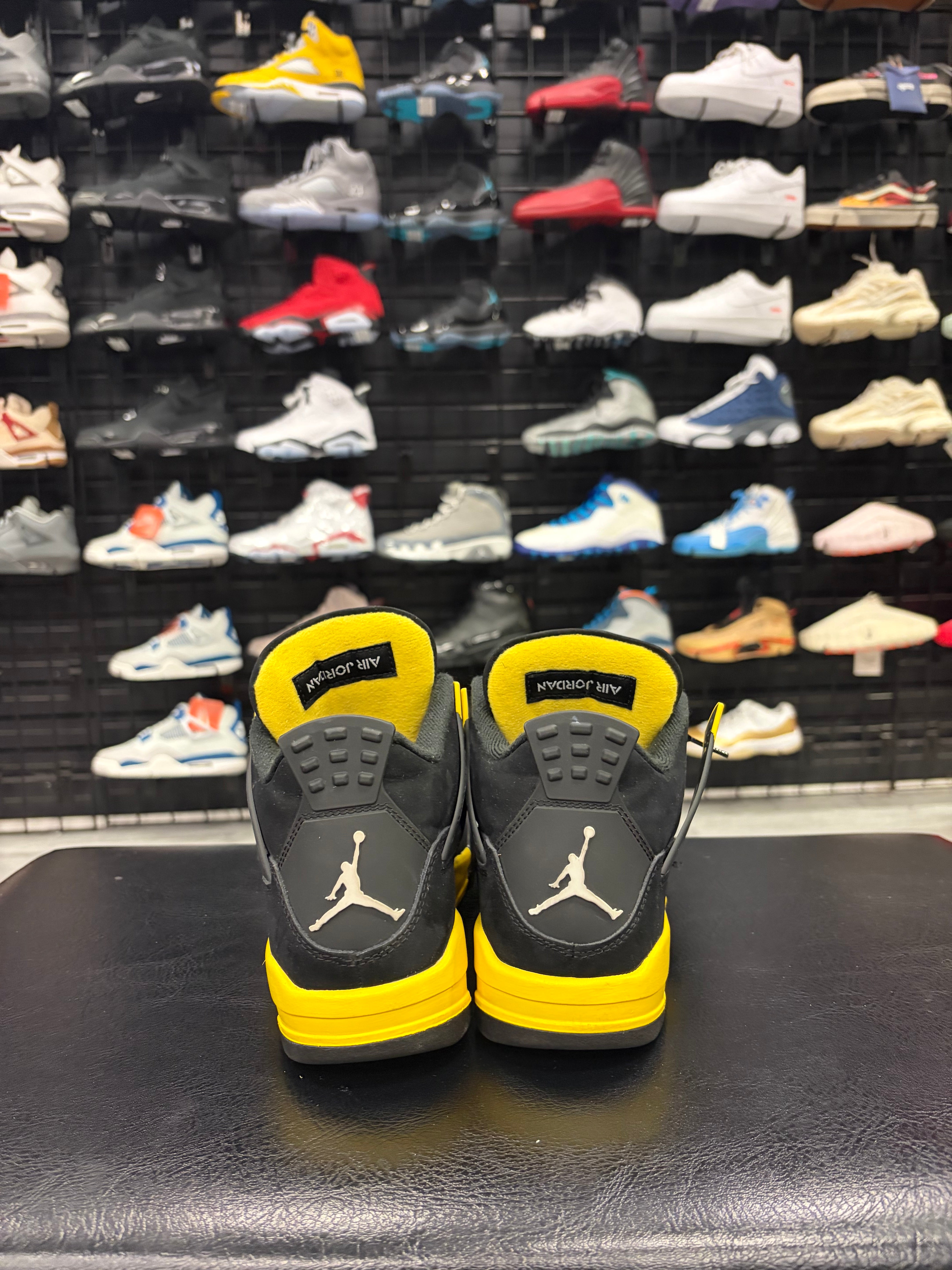 Jordan 4 Yellow Thunder - Visual Streetwear