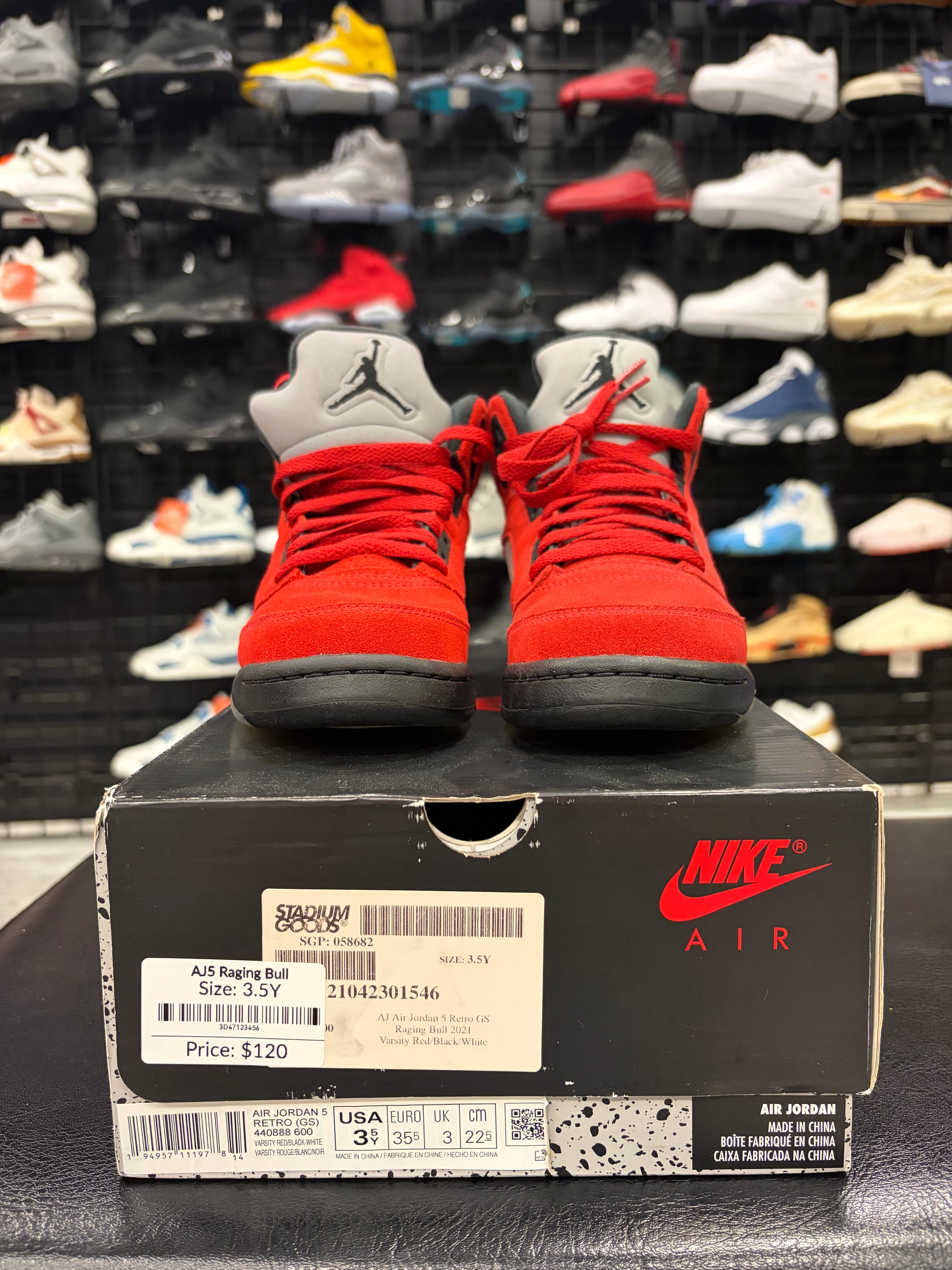 Air Jordan 5 Raging Bull - Visual Streetwear
