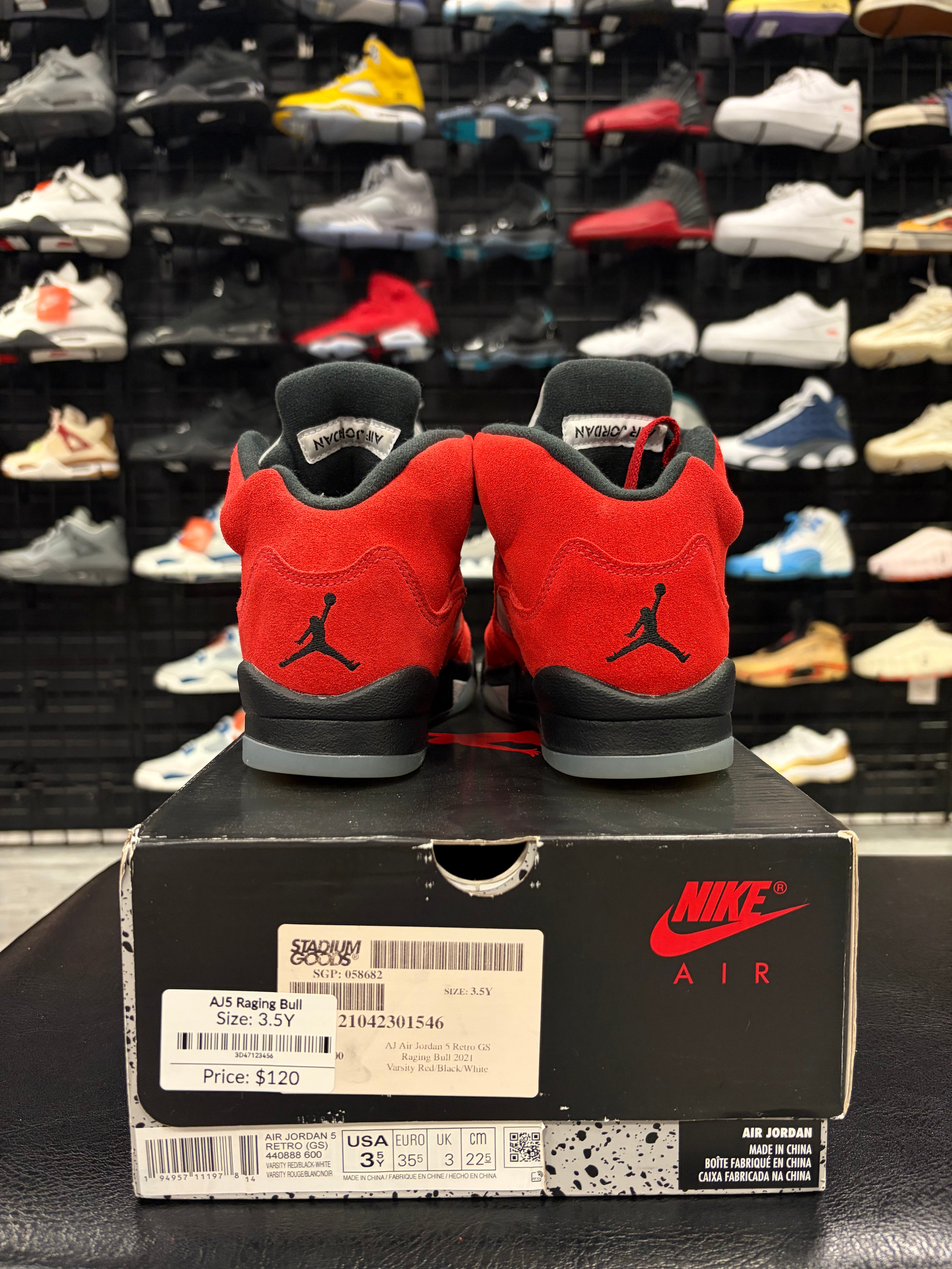 Air Jordan 5 Raging Bull - Visual Streetwear